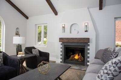 Napoleon Ascent 42 Direct Vent Gas Fireplace - B42NTRE