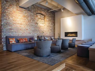 Napoleon Luxuria 50 Direct Vent Gas Fireplace - LVX50NX-1