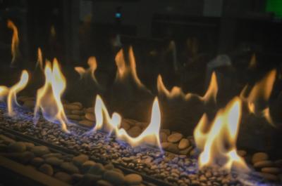 64" Sierra Flame Austin 65L Natural Gas Fireplace - AUSTIN-65G-NG-DELUXE