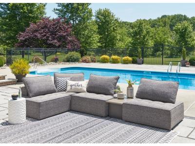Signature Design by Ashley Bree Zee 5-Piece Outdoor Sectional - P160P5
