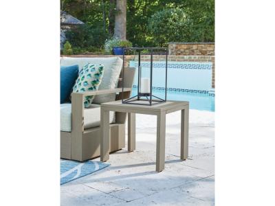Signature Design by Ashley Kimpton Isle Outdoor End Table - P704-702