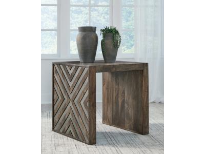 Signature Design by Ashley Dreggan End Table - T567-2
