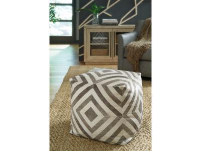 Signature Design by Ashley Hartselle Pouf - A1000982