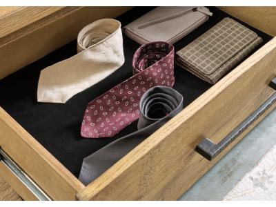 Signature Design by Ashley Galliden Dresser - B841-31