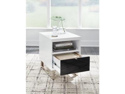 Signature Design by Ashley Gardoni Coffee Table and 2 Chairside End Tables - T756T2