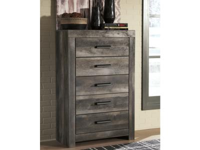 Signature Design by Ashley Wynnlow Queen Panel Bed, Dresser, Mirror, Chest and 2 Nightstands - B440B41