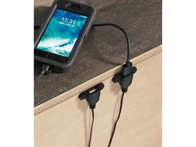 Signature Design by Ashley Wynnlow Queen Panel Bed, Dresser, Mirror, Chest and 2 Nightstands - B440B41