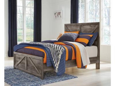 Signature Design by Ashley Wynnlow Full Panel Bed, Chest and Nightstand - B440B42