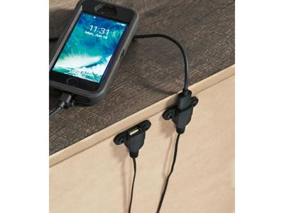 Signature Design by Ashley Wynnlow Full Panel Bed, Chest and Nightstand - B440B42