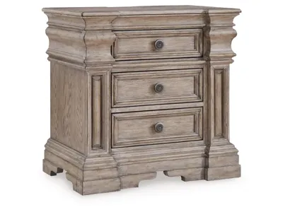 Signature Design by Ashley Blairhurst Queen Panel Bed, Dresser, Mirror, Chest and Nightstand - B916B8