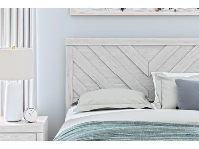 Signature Design by Ashley Cayboni Queen Panel Bed, Dresser and 2 Nightstands - B3788B13
