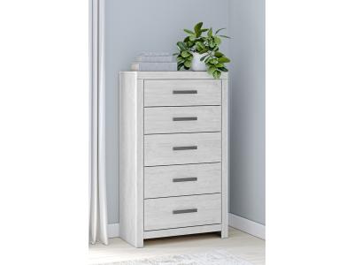Signature Design by Ashley Cayboni Chest of Drawers - B3788-46