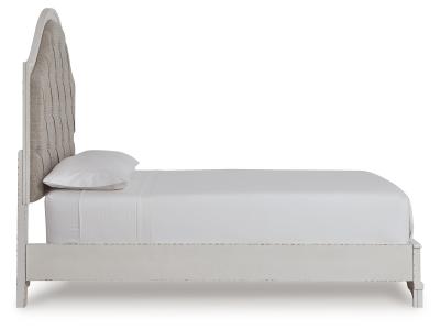 Signature Design by Ashley Blendon Queen Upholstered Panel Bed - B747B2