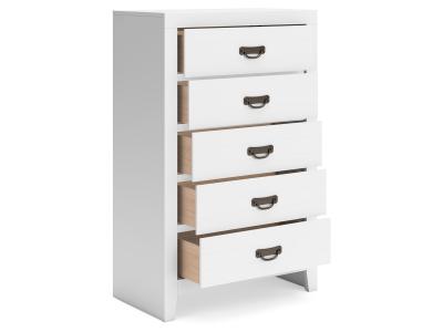 Signature Design by Ashley Binterglen Chest of Drawers - B427-46