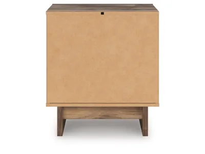 Signature Design by Ashley Chirason Nightstand - PCB3367-92