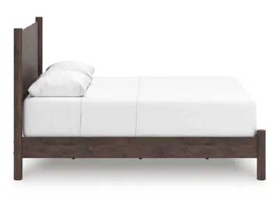 Signature Design by Ashley Pamytta Queen Panel Bed - PCB2614B18