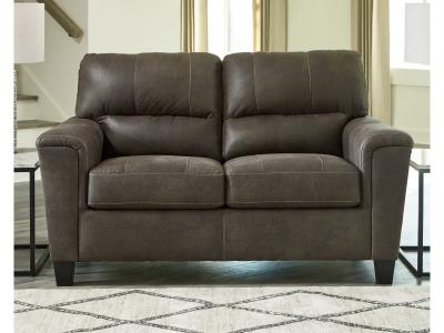 Signature Design by Ashley Navi Loveseat - 9400235