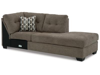 Signature Design by Ashley Mahoney Right-Arm Facing Corner Chaise - 3100517