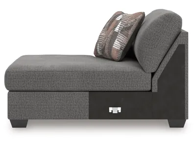 Signature Design by Ashley Newellen Left-Arm Facing Corner Chaise - 4840516