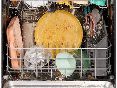 24" Whirlpool Built-in Dishwasher with Total Coverage Wash Action - WDPS8024SZ