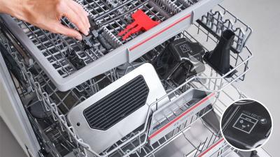 Bosch 500 Series VeroCafe Fully Automatic Coffee Machine with Removable Water Tank  in Piano Black - TPU40109