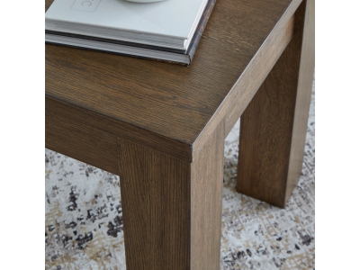Signature Design by Ashley Rosswain End Table - T763-2