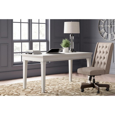 Signature Design by Ashley Kanwyn Home Office Desk - H777-44