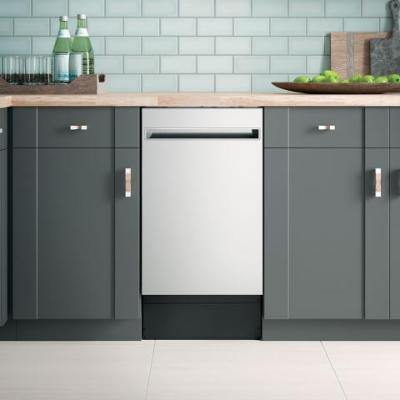 18" Haier Built-In Dishwasher - QDT125SSLSS