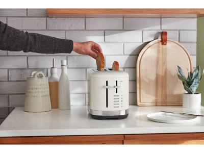 KitchenAid 2 Slice Toaster in Porcelain - KMT2109PL