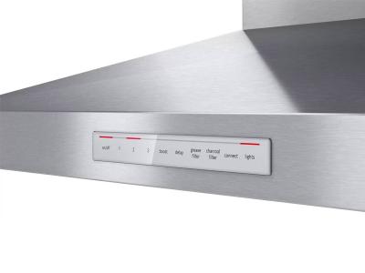 30" Bosch 500 Series Wall Mounted Chimney Hood in Stainless Steel - HCP50652UC