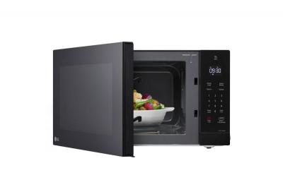 LG 1.5 Cu.ft. Countertop Microwave - MSER1590B