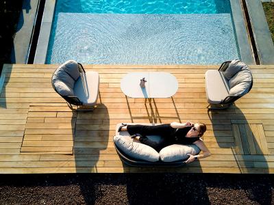 Fig & Cherry Sarasota love seat - Sarasota Love Seat